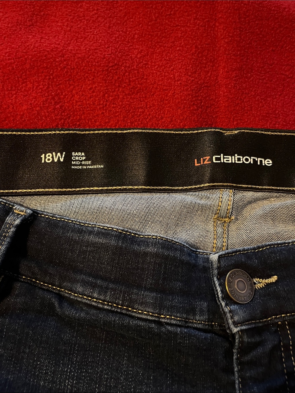 Liz Claiborne Dark Blue Mid-Rise Sara Crop Jeans - 18W